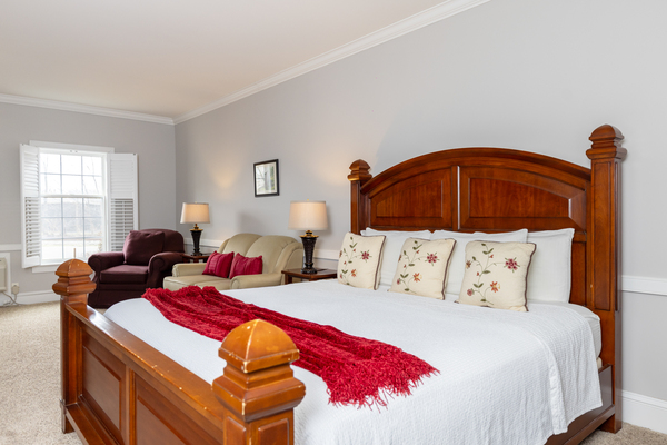 King Room, One King Bed Photo 1