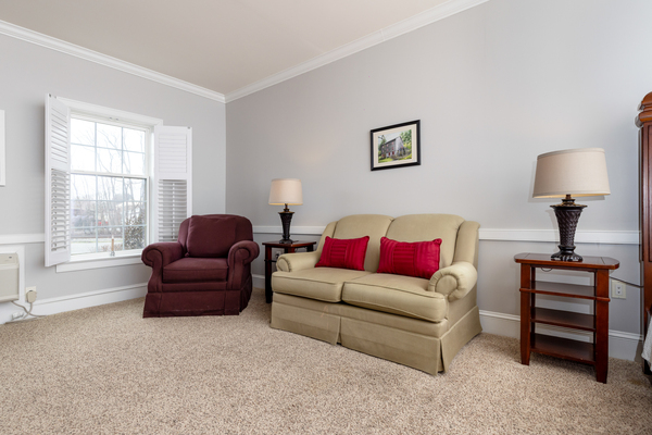 King Room, One King Bed Photo 4