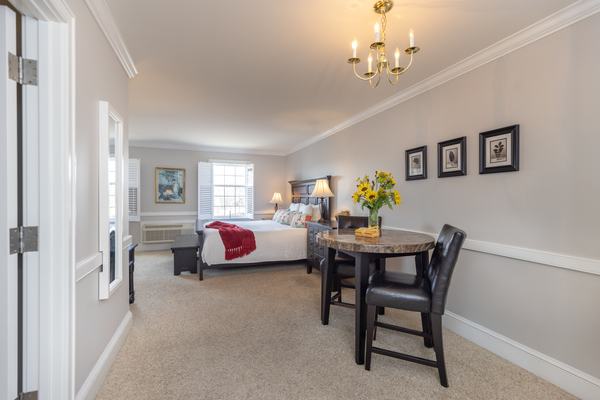 Jacuzzi Room, One King Bed Photo 1